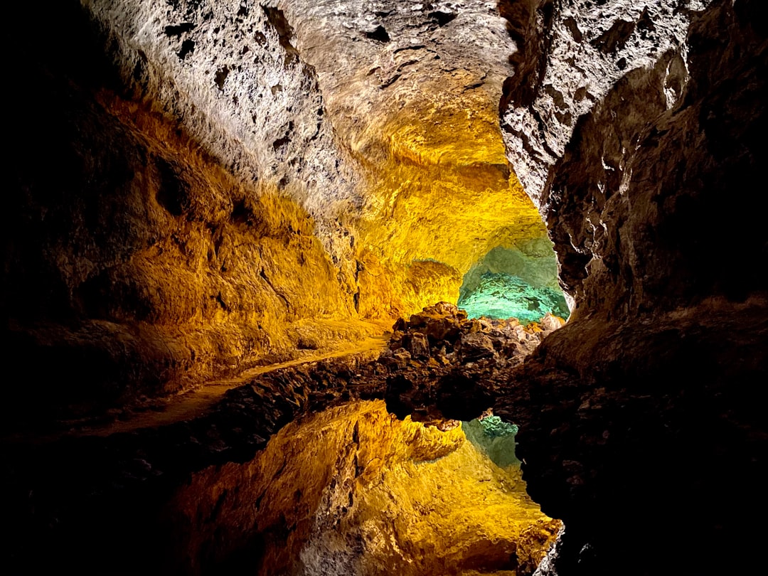 Cueva de los Verdes : Un Voyage Souterrain à Lanzarote - 35542 | Secret World Trip Planner