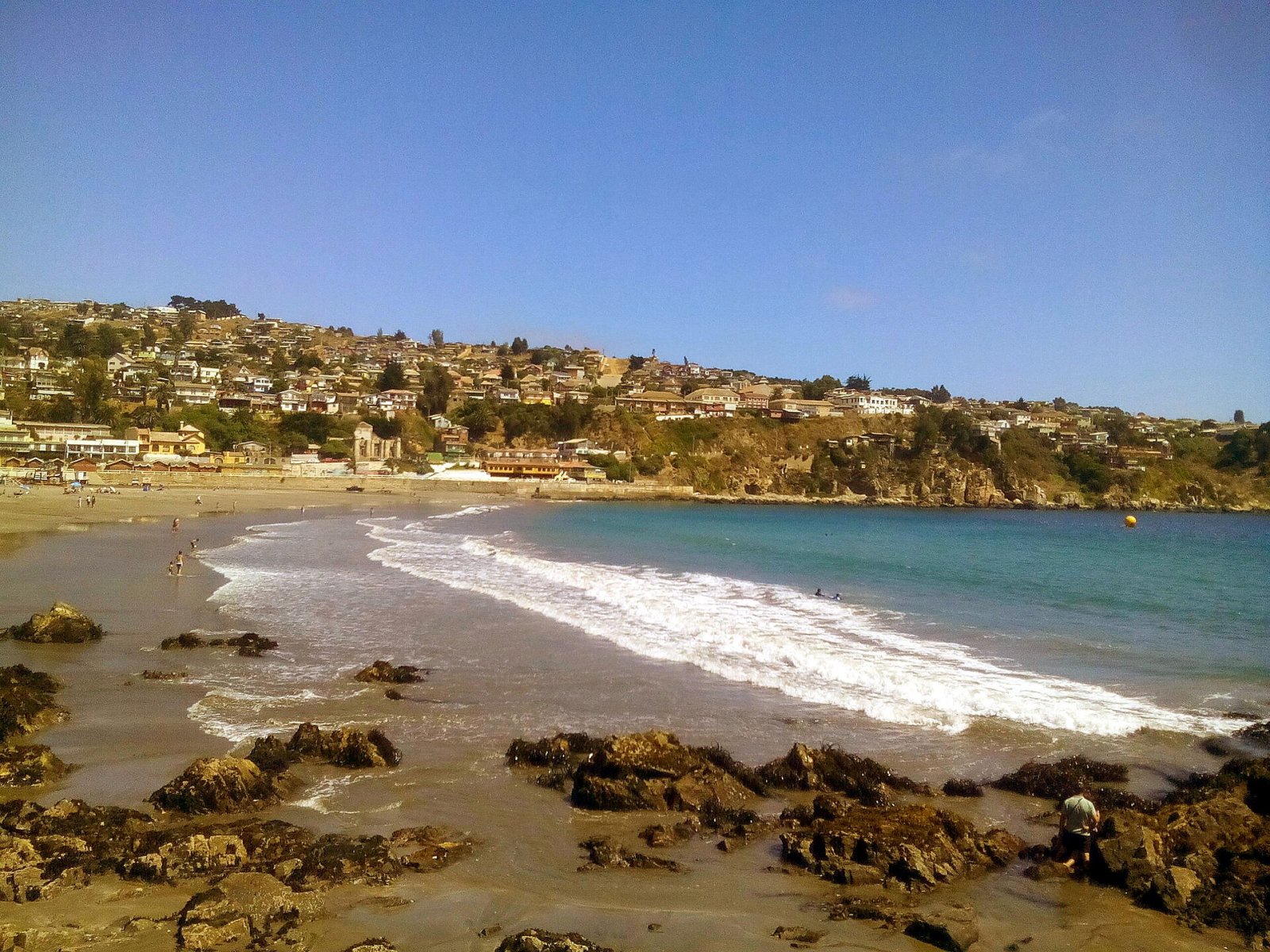 Entdecken Sie Playa Chica: ein Juwel der chilenischen Küste - San Antonio | Secret World Trip Planner