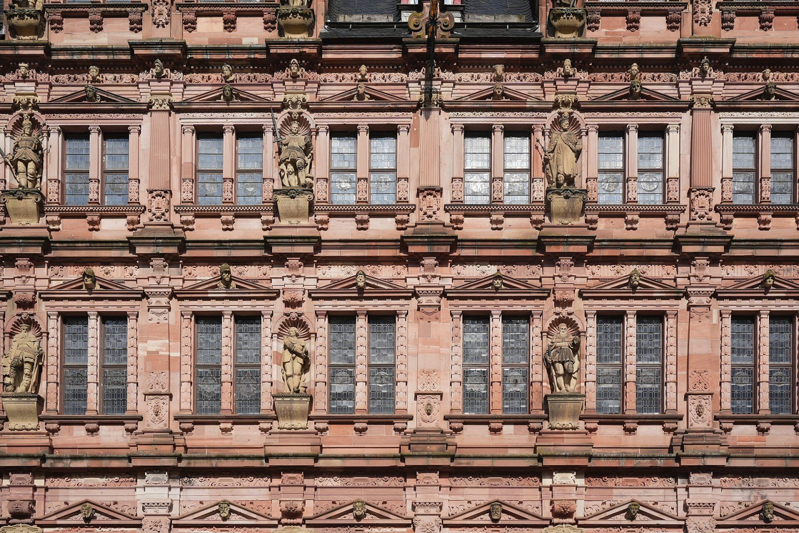 Entdecken Sie den Charme des Heidelberger Schlosses - Heidelberg | Secret World Trip Planner