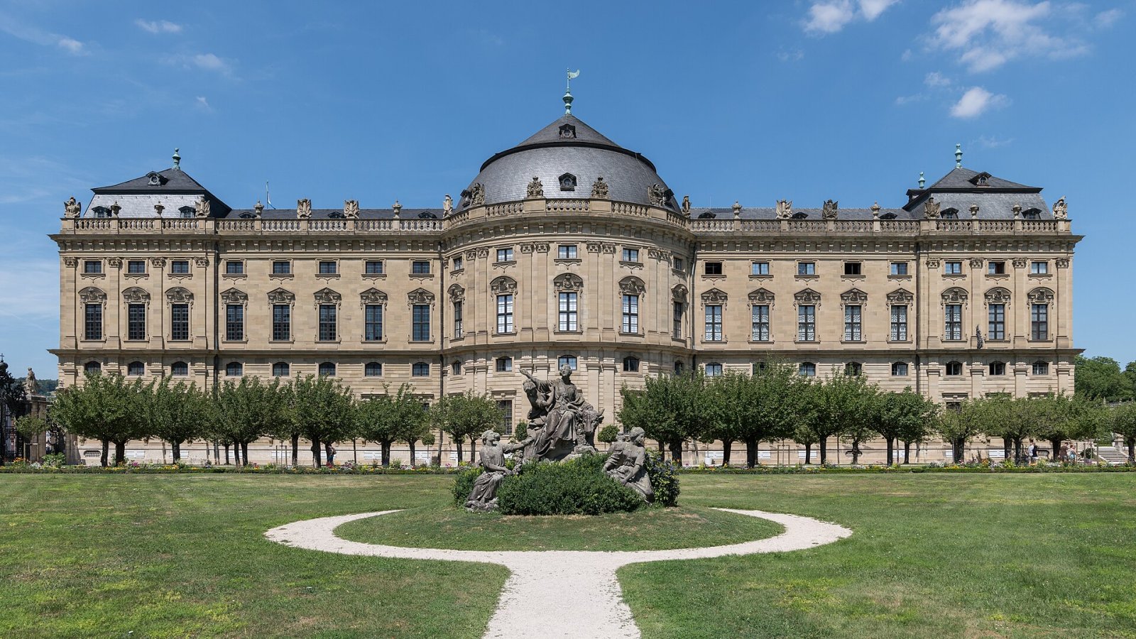 Découvrez la Résidence de Würzburg : un bijou culturel en Bavière - Würzburg | Secret World Trip Planner