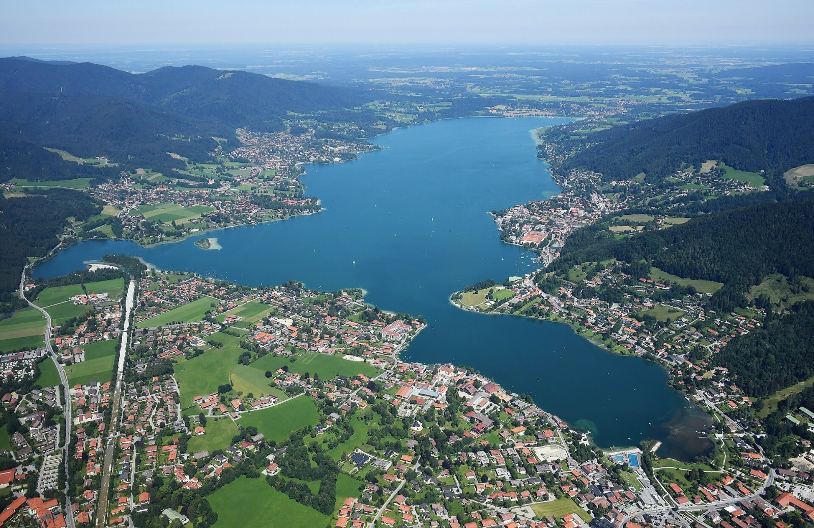 Entdecken Sie Tegernsee: Ein Juwel in Bayern umgeben von Natur — Tegernsee