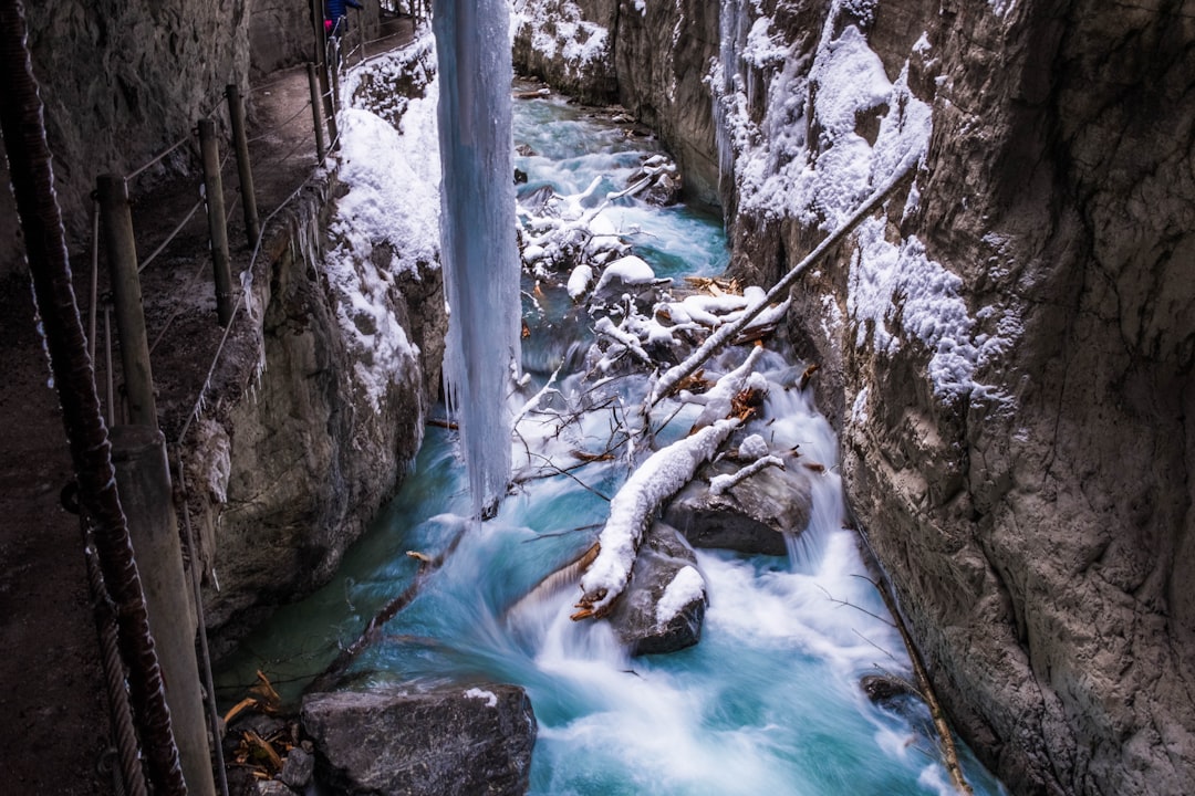 Partnachklamm: un viaggio tra natura e avventura in Baviera - Garmisch-Partenkirchen | Secret World Trip Planner