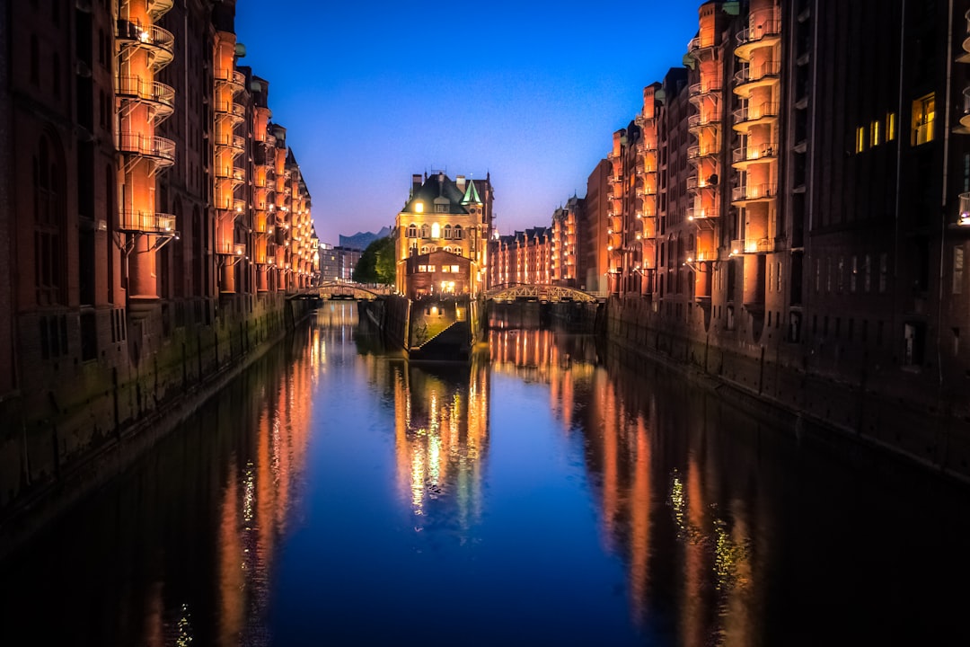 ハンブルク・シュペイヒャースタットを発見する：歴史と美しさ - Hamburg | Secret World Trip Planner