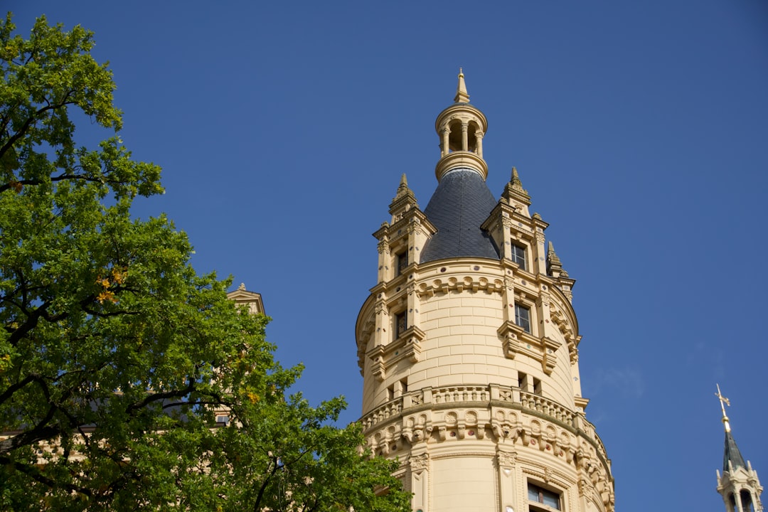 Scopri il Castello di Schwerin: un gioiello della storia tedesca - Schwerin | Secret World Trip Planner