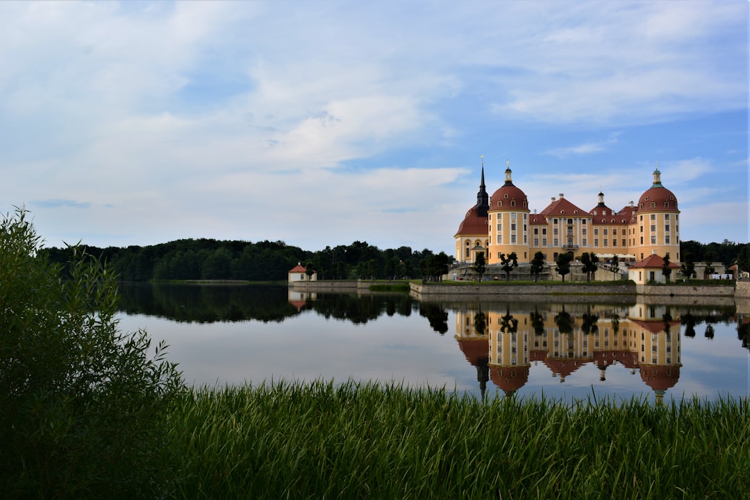Entdecken Sie das Schloss Moritzburg: Geschichte und Schönheit in Sachsen - Moritzburg | Secret World Trip Planner