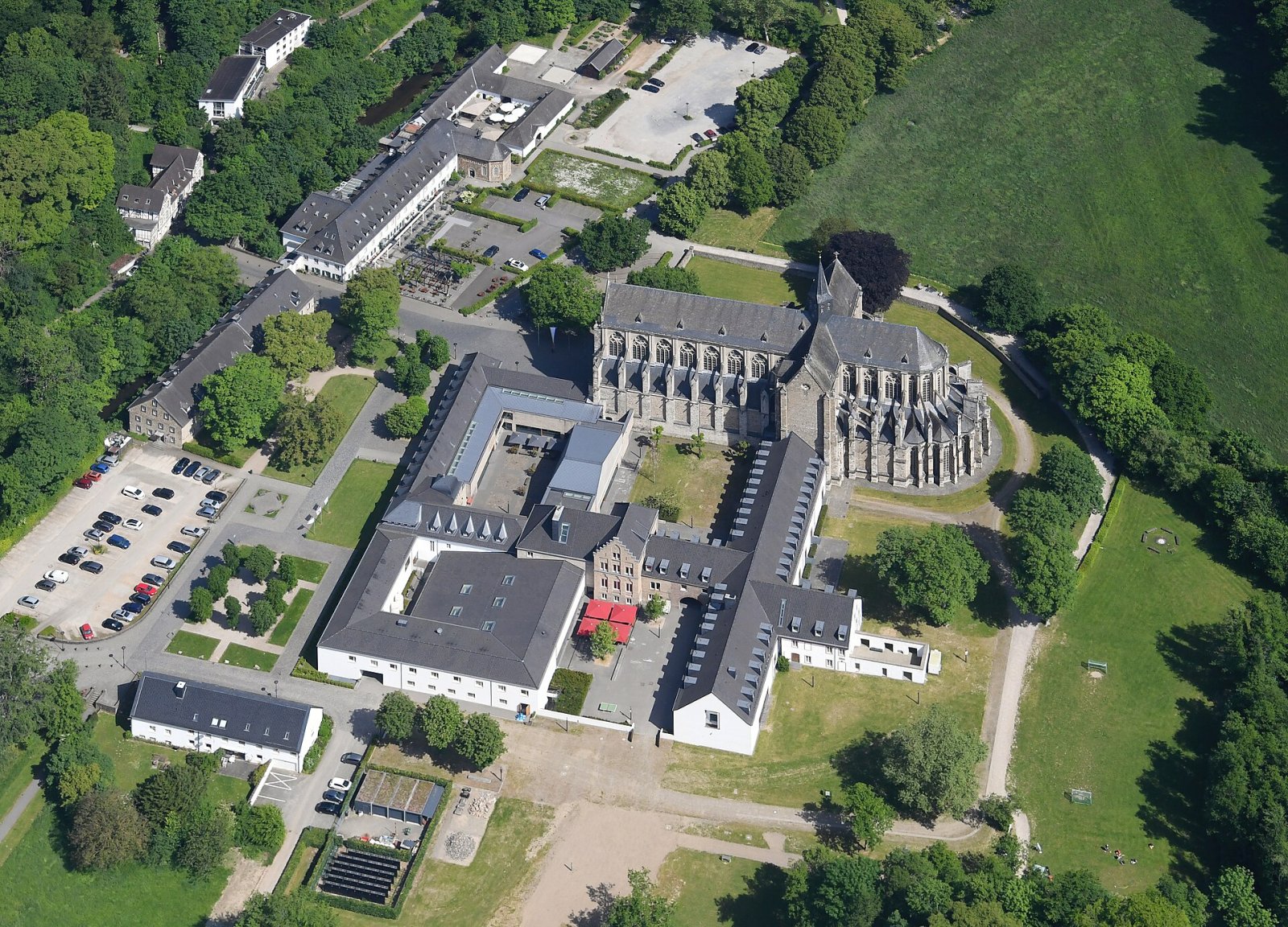 Scopri la Cattedrale di Altenberg: un gioiello di Odenthal - Odenthal | Secret World Trip Planner