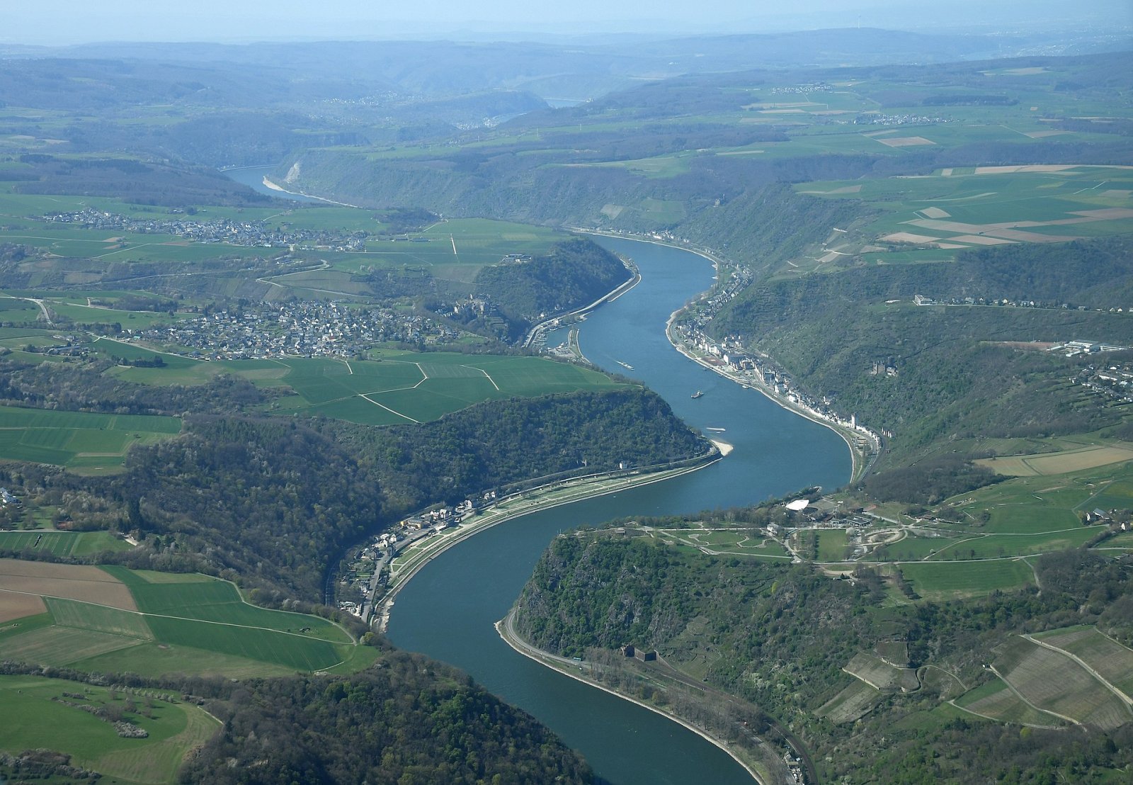 Découvrez la vallée du Rhin et la Loreley à Sankt Goarshausen — Urbar