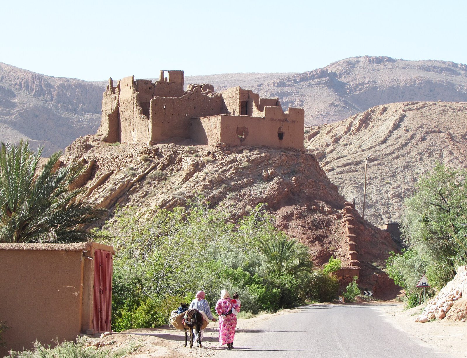 Gorges du Dades: A Journey into the Heart of Morocco - G3QJ+38 Akhendachou n'Aït Ouffi | Secret World Trip Planner