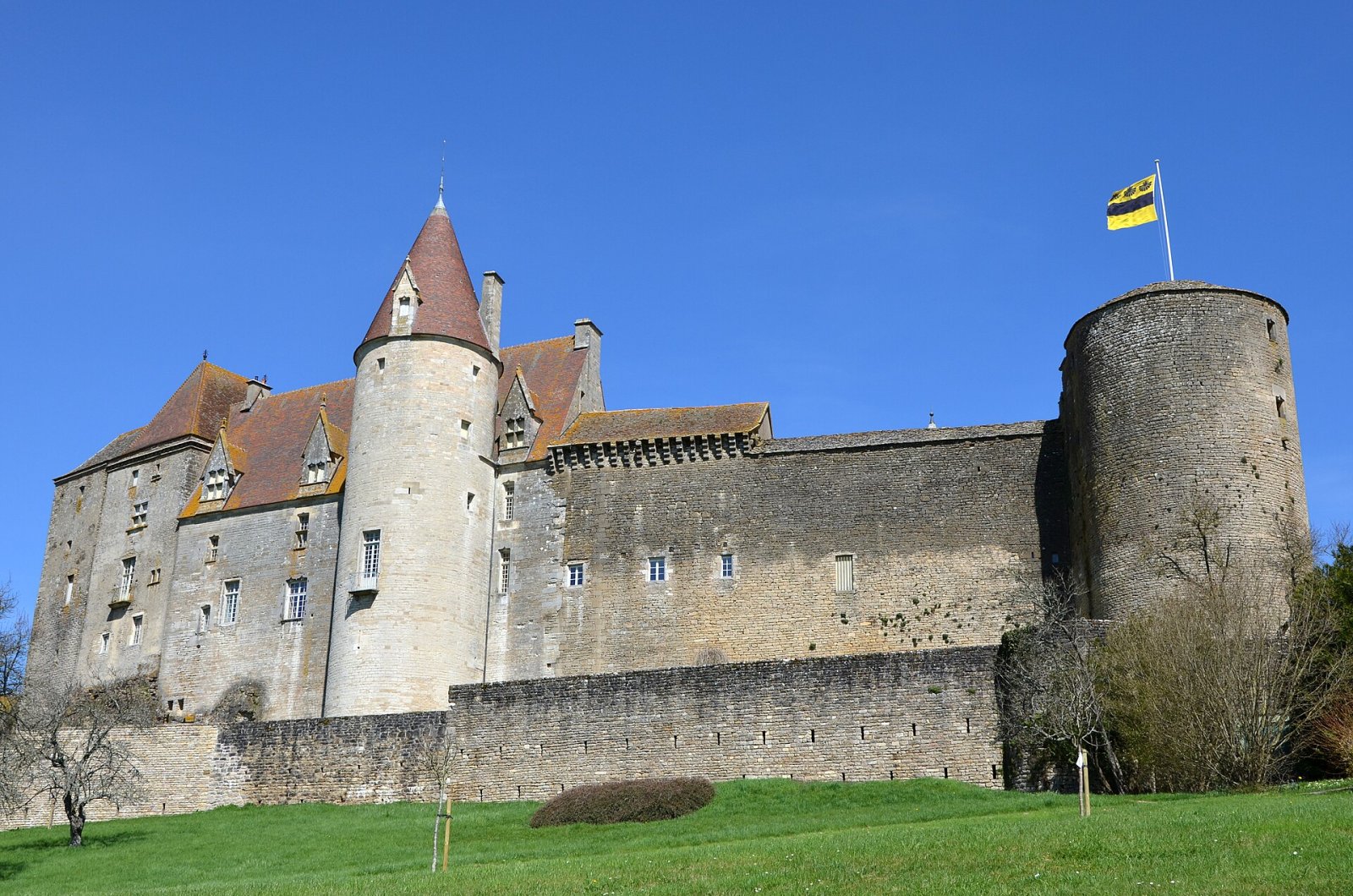 Discover the Charm of Château de Châteauneuf in Burgundy - Vandenesse-en-Auxois | Secret World Trip Planner