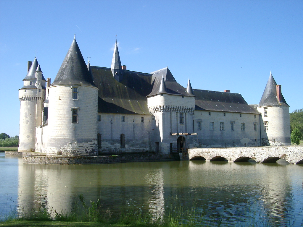 Discover the Charm of Château du Plessis-Bourré in France - Saint-Aubin-le-Dépeint | Secret World Trip Planner