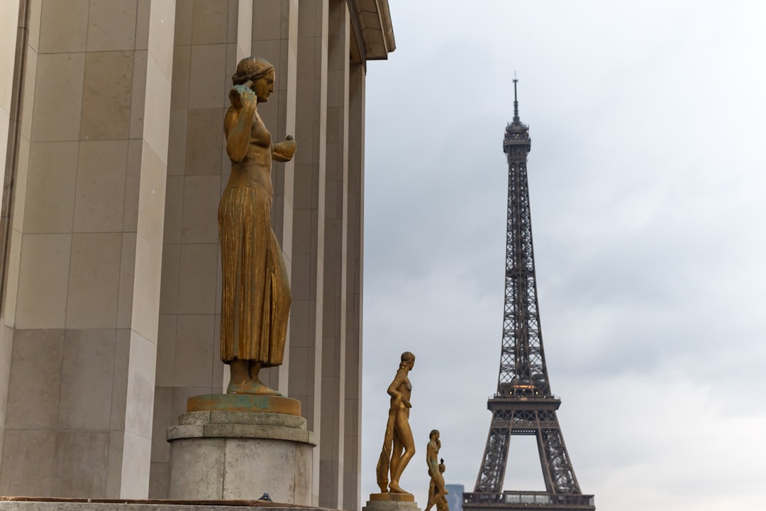 파리와 프랑스의 상징 에펠탑을 발견하다 - Paris | Secret World Trip Planner