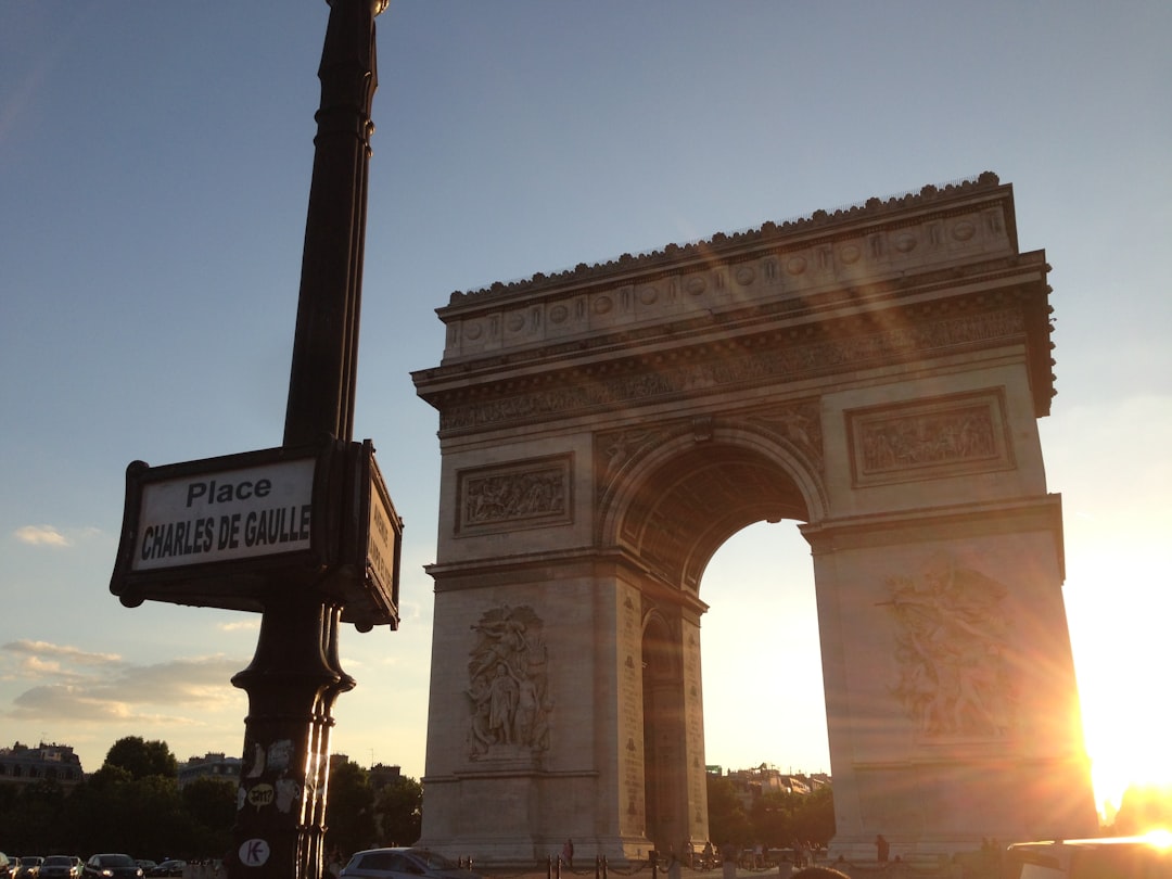 Entdecken Sie den Arc de Triomphe: Geschichte und Schönheit von Paris - Paris | Secret World Trip Planner