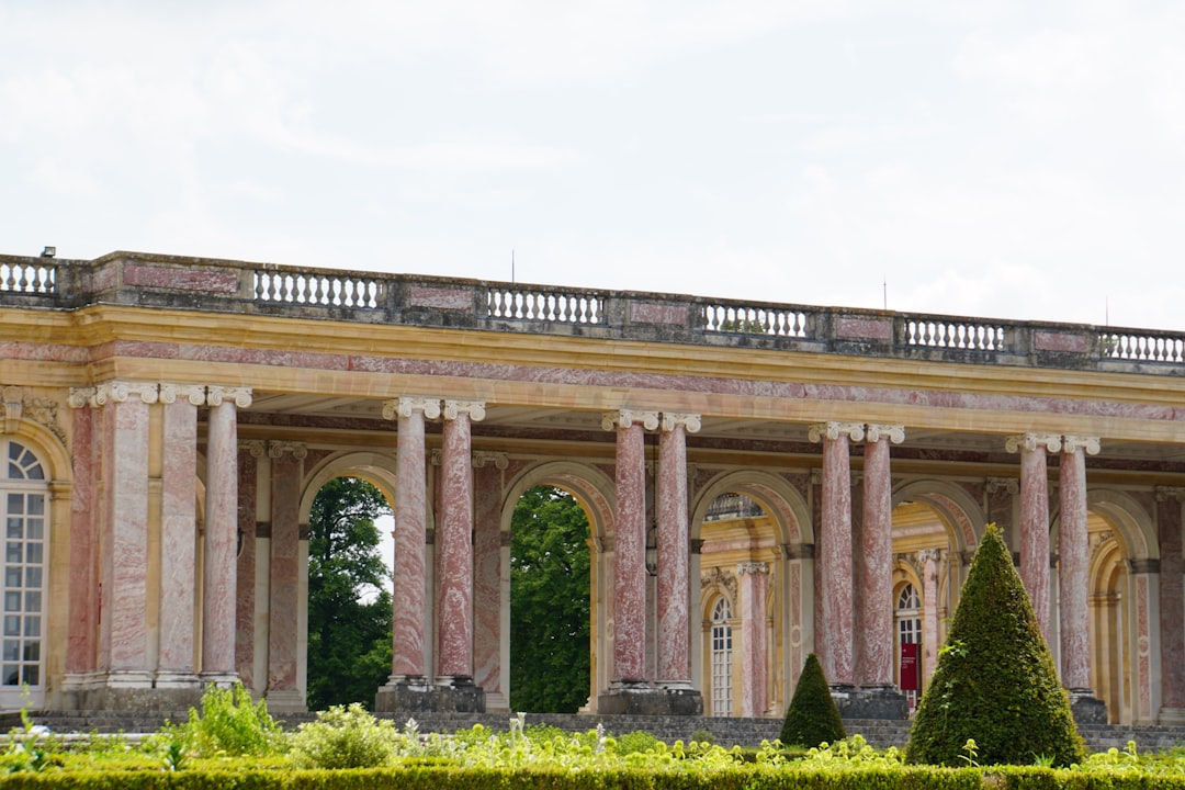 Découvrez le Palais de Versailles : Histoire et Beauté Intemporelle - Versailles | Secret World Trip Planner
