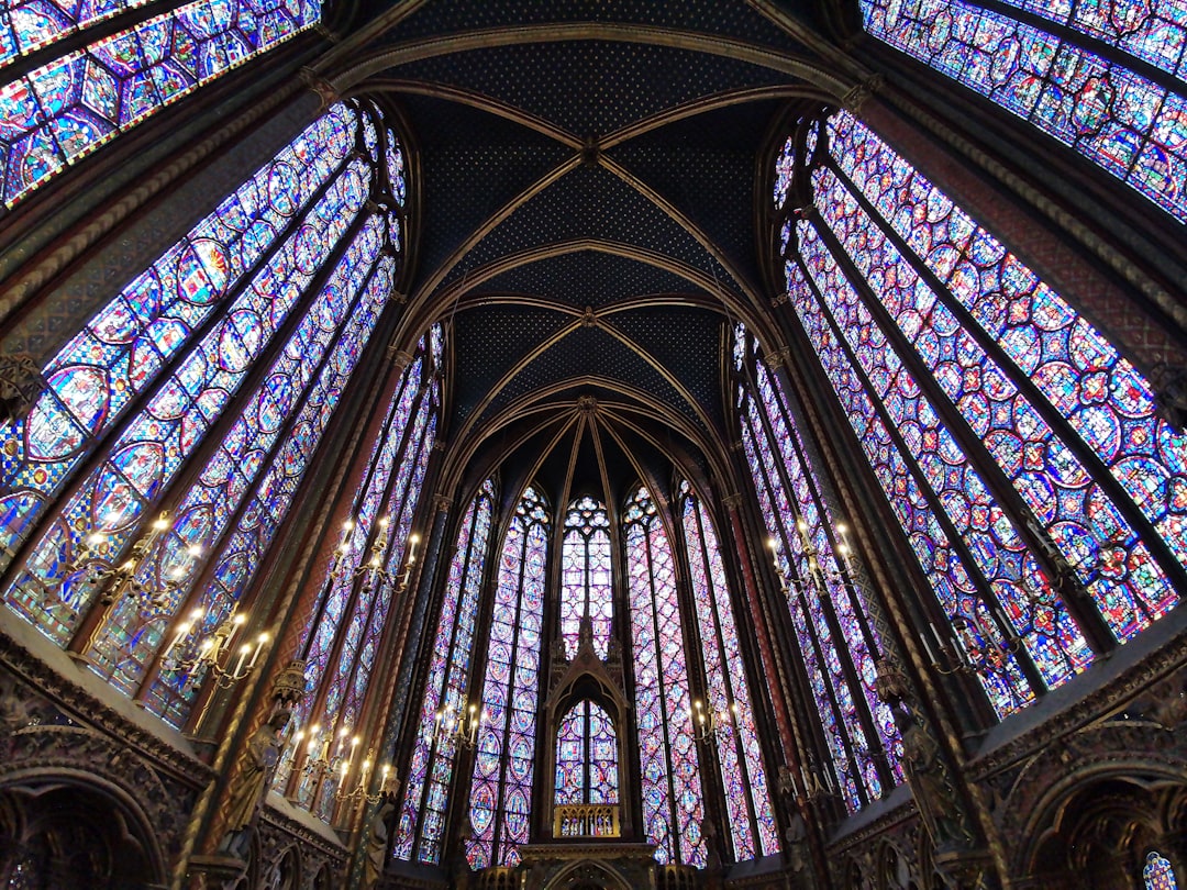 생트 샤펠 발견하기: 파리의 보석 - Paris | Secret World Trip Planner