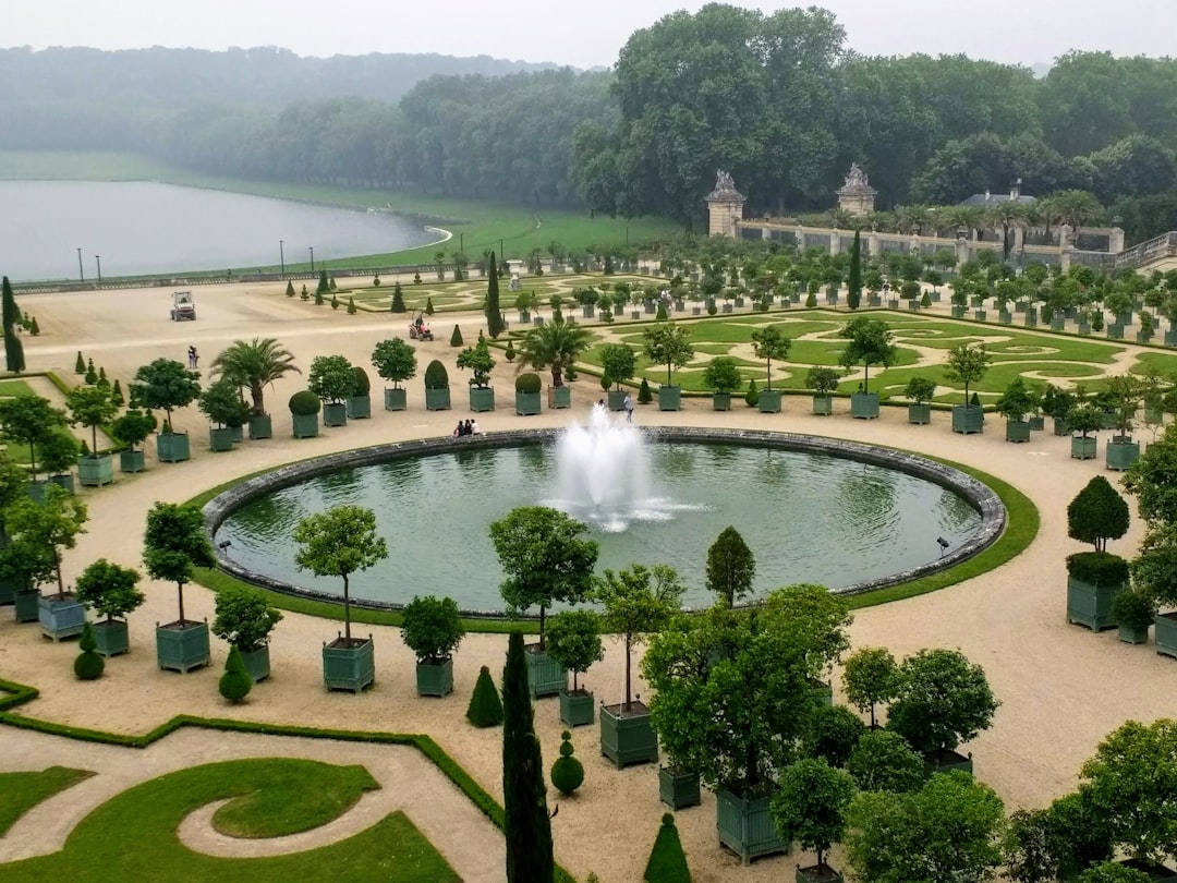 Discover the Étang de Chèvreloup: a Nature Spot in Versailles - Versailles | Secret World Trip Planner