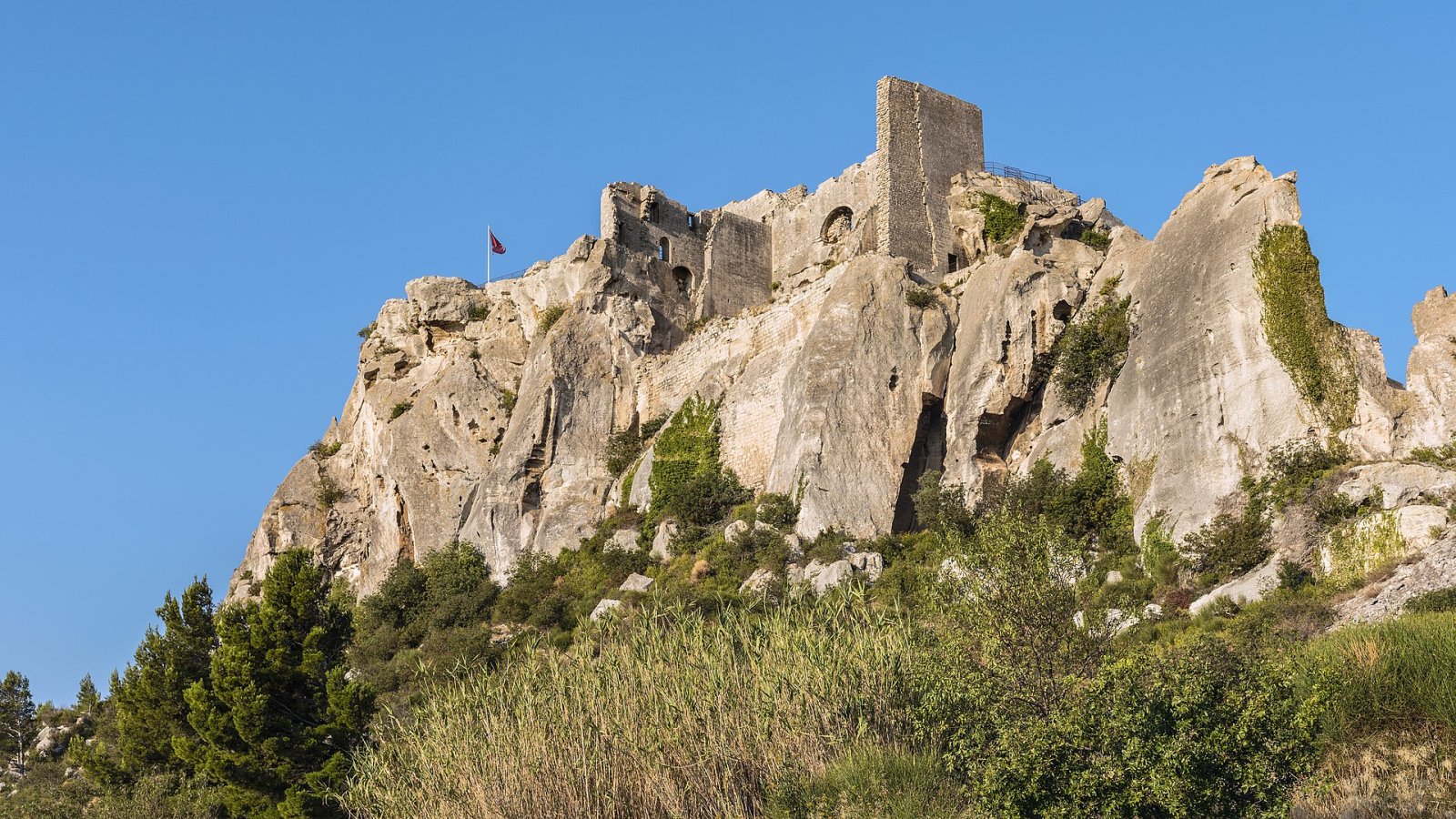 Discover Les Baux-de-Provence: a Medieval Gem in France - Les Baux-de-Provence | Secret World Trip Planner