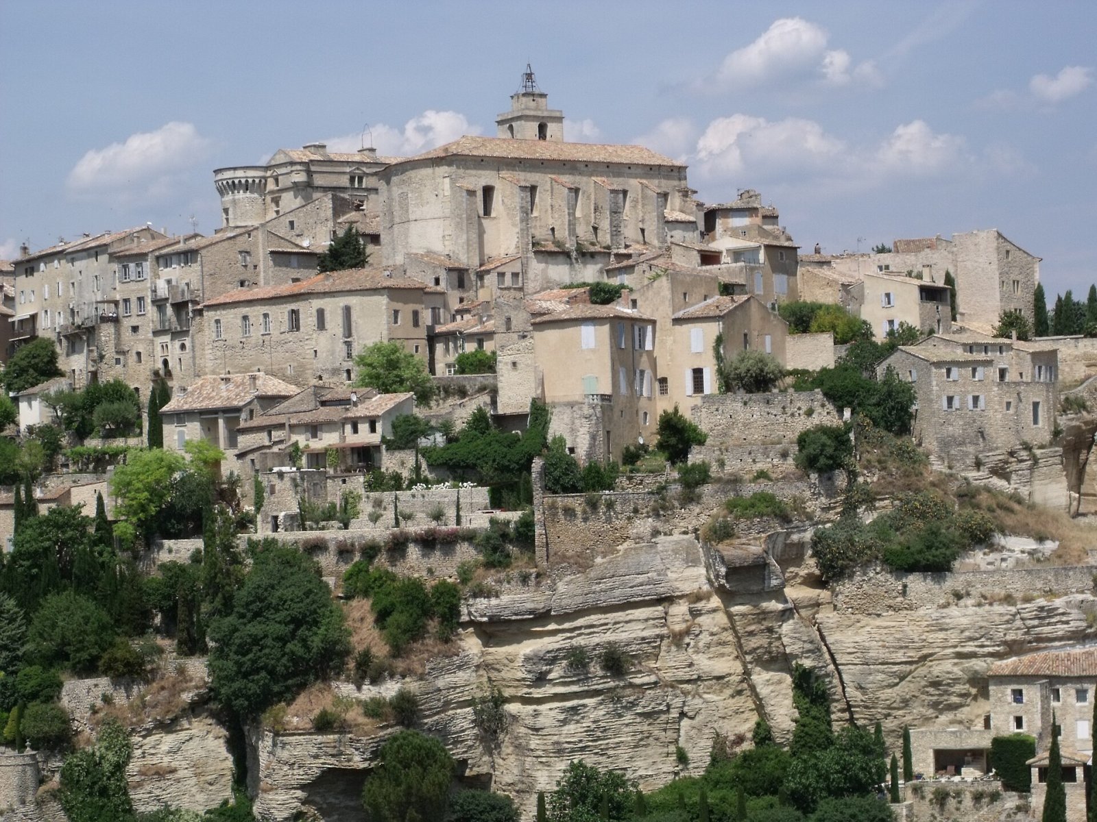 Discover the Historical Charm of the Village de Gordes - Gordes | Secret World Trip Planner