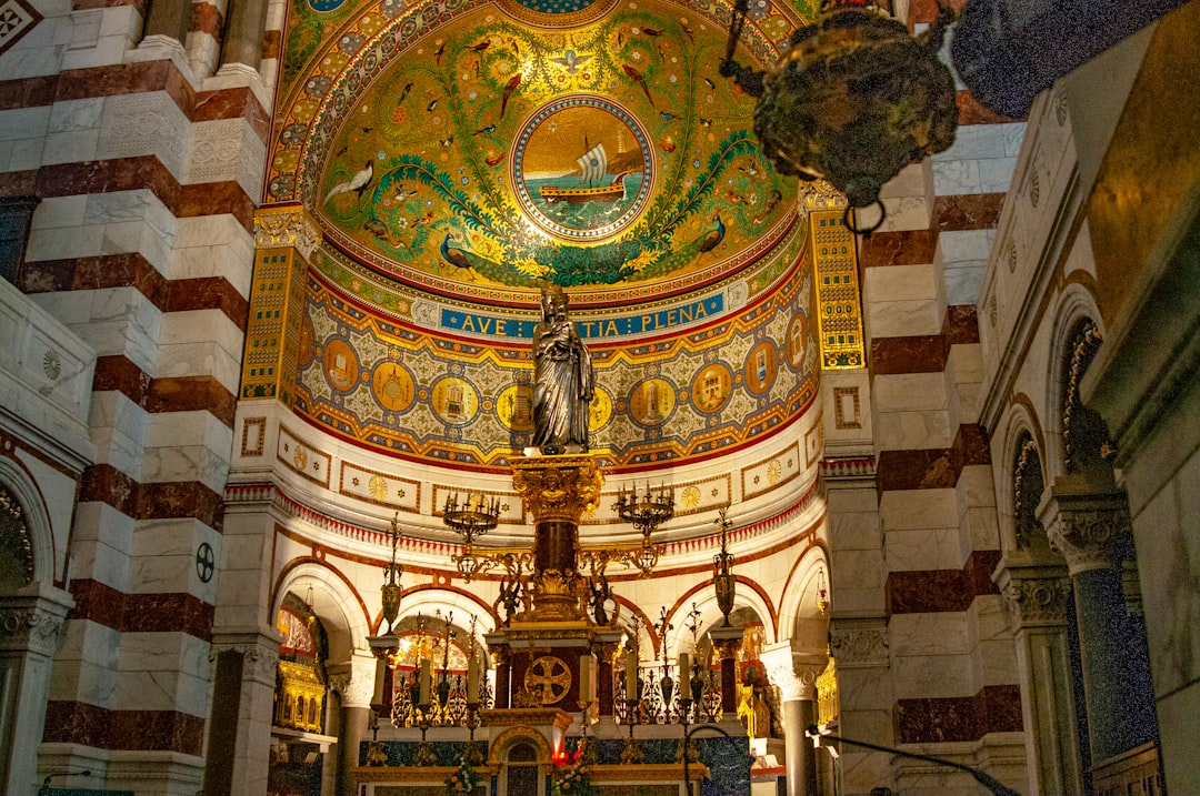 Entdecken Sie die Basilique Notre-Dame de la Garde in Marseille — Marseille
