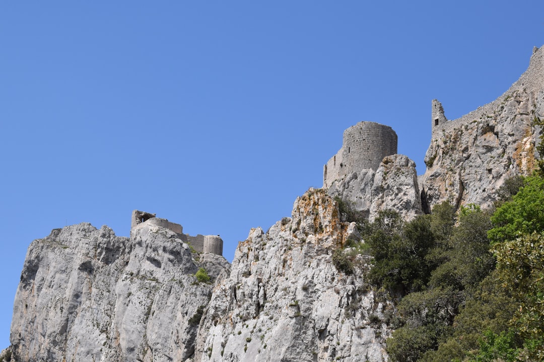 Château de Falaise: Un Voyage dans l'Histoire Normande - Camembert | Secret World Trip Planner