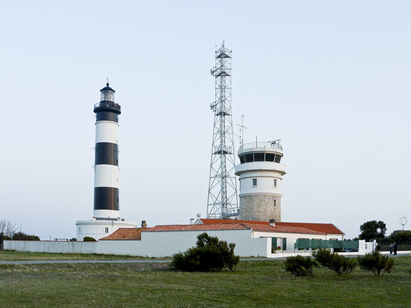 Scopri il Faro di Chassiron a Saint-Denis-d'Oléron - Saint-Léger-la-Montagne | Secret World Trip Planner