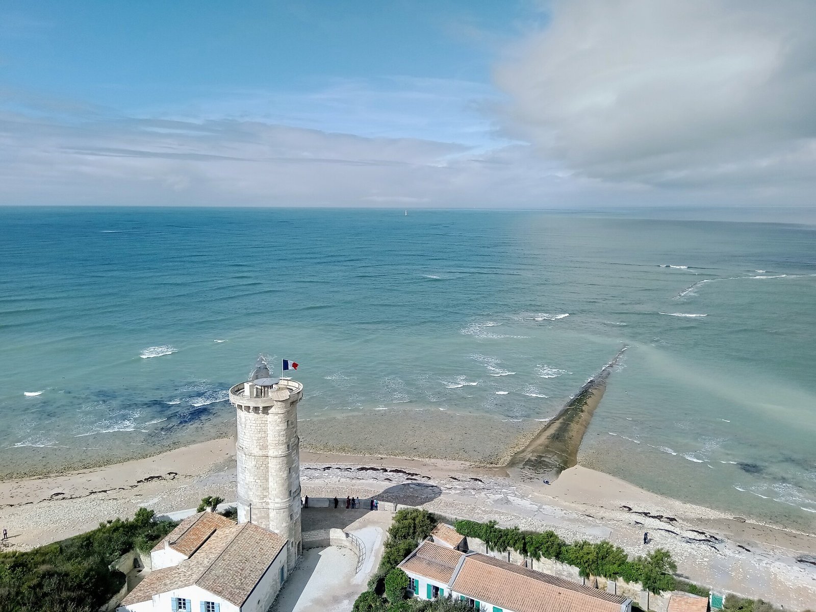 Scopri il Phare des Baleines a Saint-Clément-des-Baleines — Noth