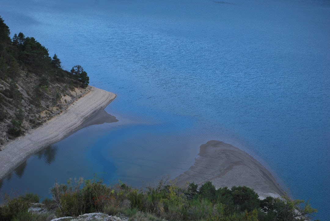 Entdecken Sie den Vassivière-See: ein Naturjuwel in Frankreich - Faux-la-Montagne | Secret World Trip Planner