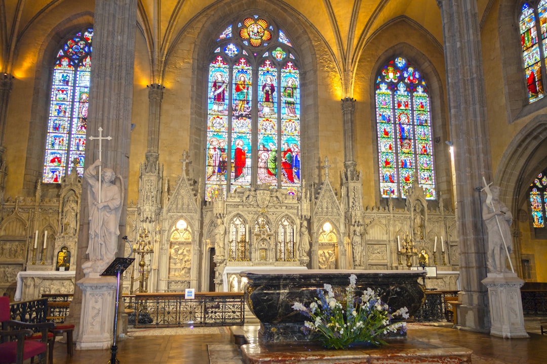 Découvrez la Cathédrale Saint-Étienne de Limoges : un bijou culturel - Limoges | Secret World Trip Planner