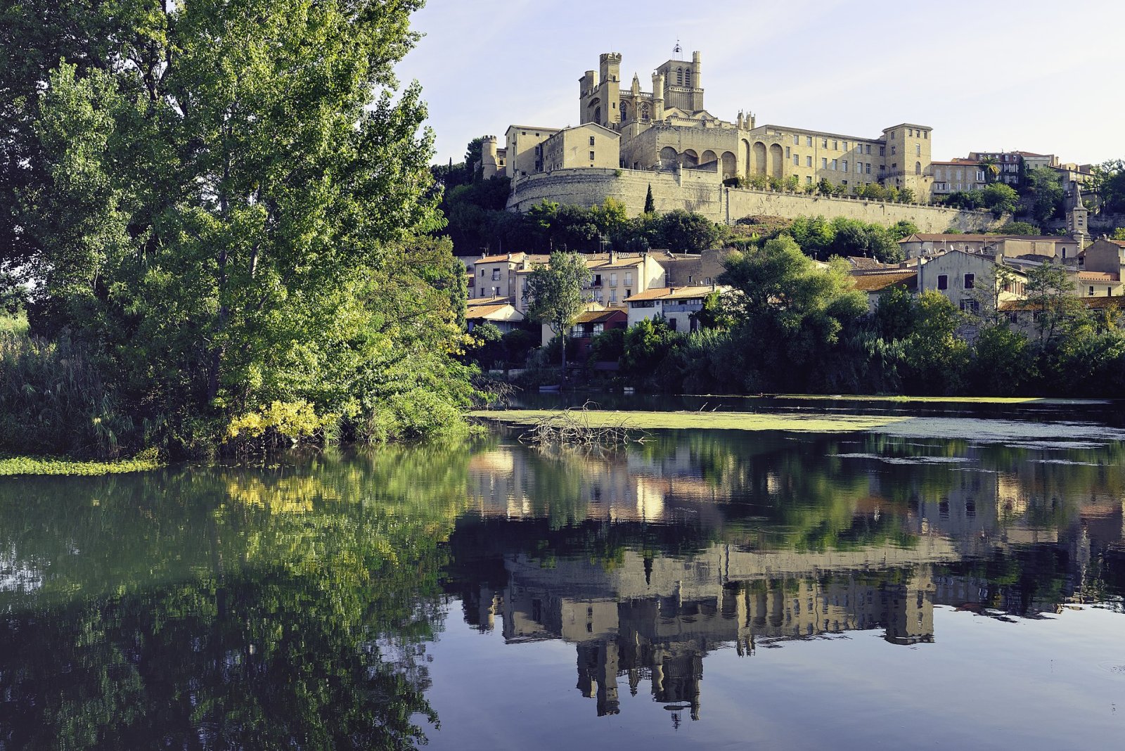 Entdecken Sie die Cathédrale Saint-Nazaire in Béziers: ein Juwel der Occitanie — Béziers