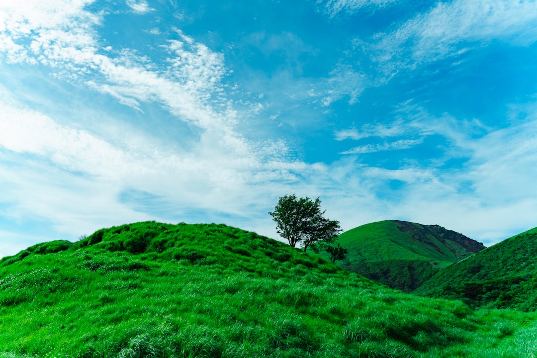 Scopri il Monte Aso: un viaggio tra natura e vulcani in Giappone - Takamori | Secret World Trip Planner