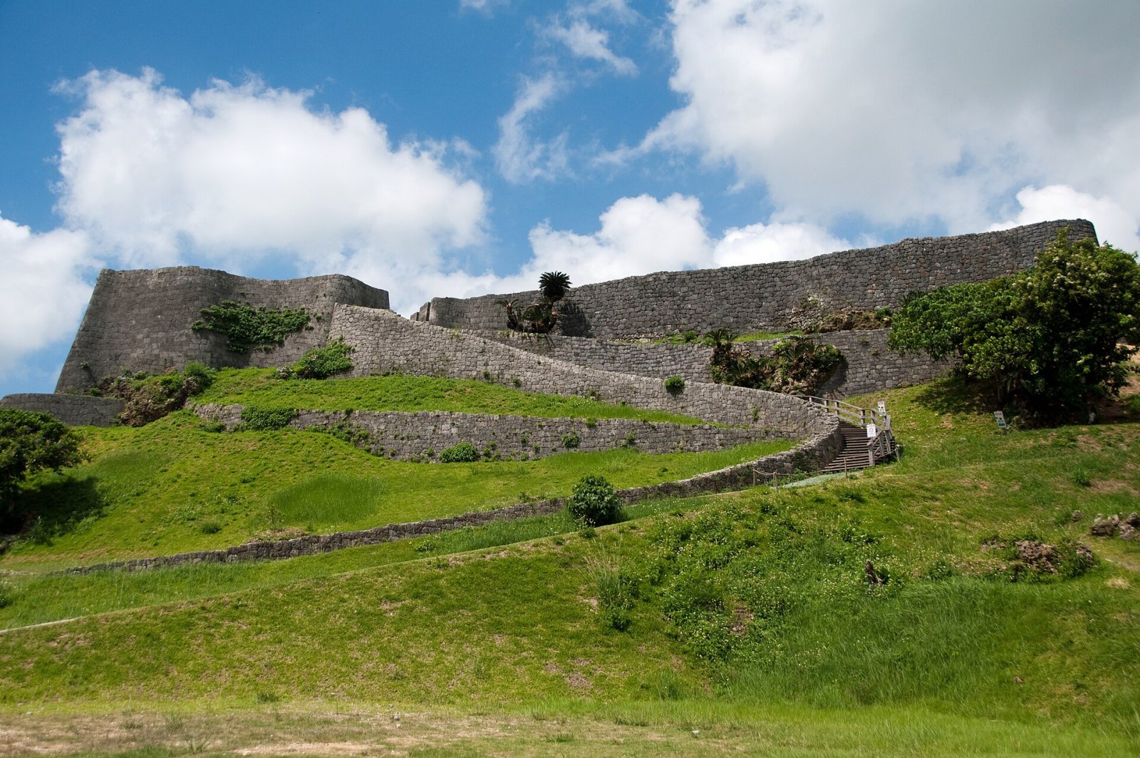 Découvrez l'Histoire du Château de Katsuren à Uruma, Okinawa - Uruma | Secret World Trip Planner