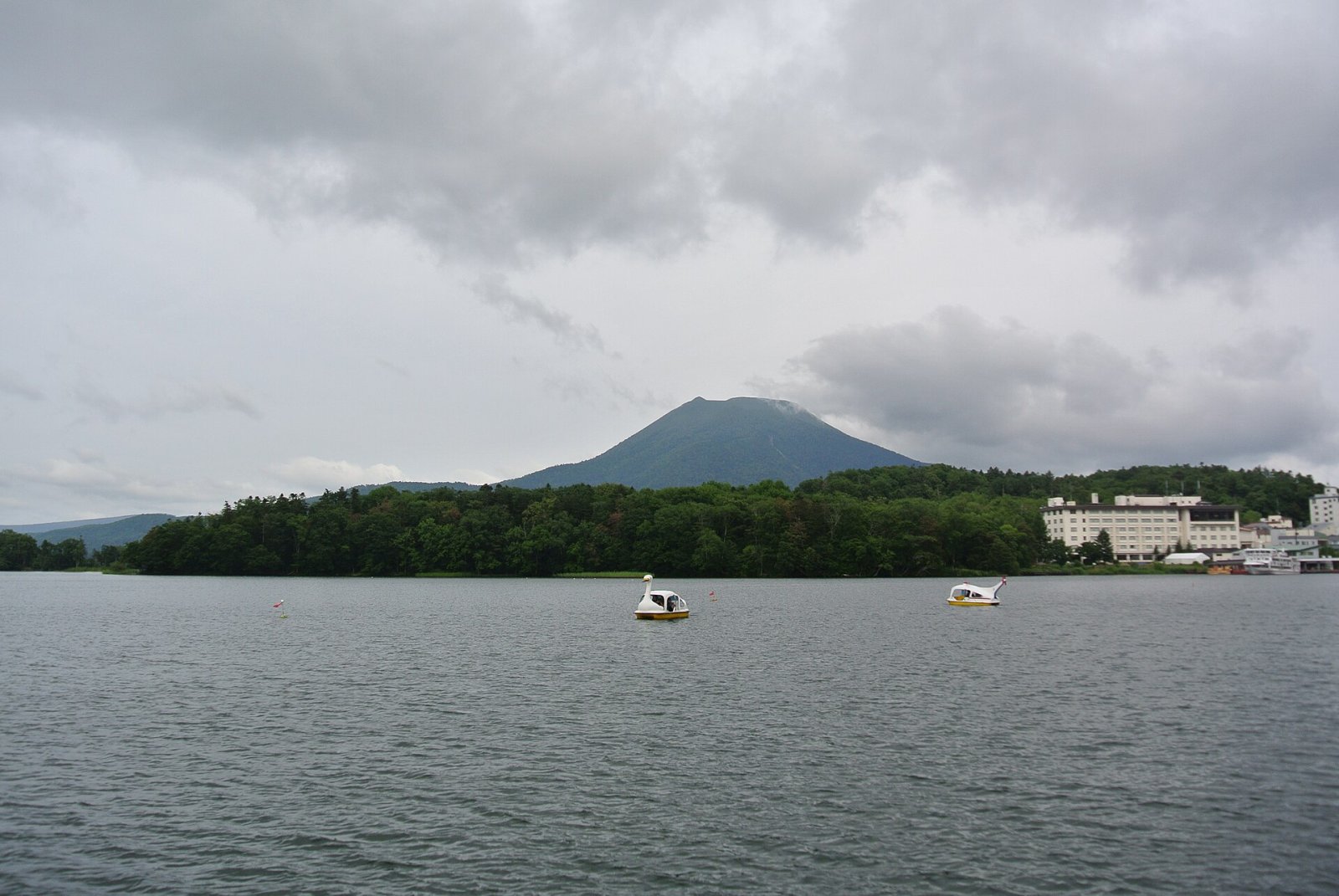 Découvrez le lac Akan : un coin de nature préservée au Japon | Secret World Trip Planner