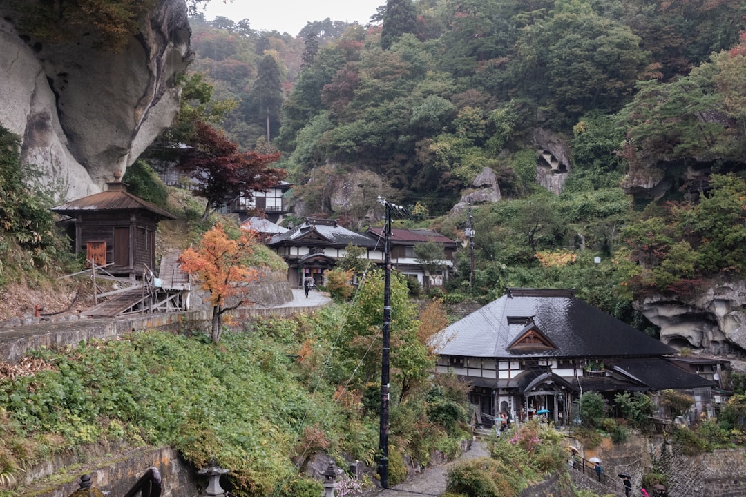 Découvrez le Temple de Yamadera : un joyau de l'histoire japonaise - Yamagata | Secret World Trip Planner