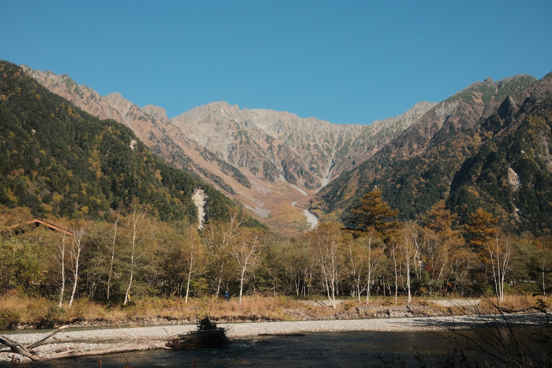 Erkunden Sie den Quasi-Nationalpark Onuma in Hokkaido - Nanae | Secret World Trip Planner
