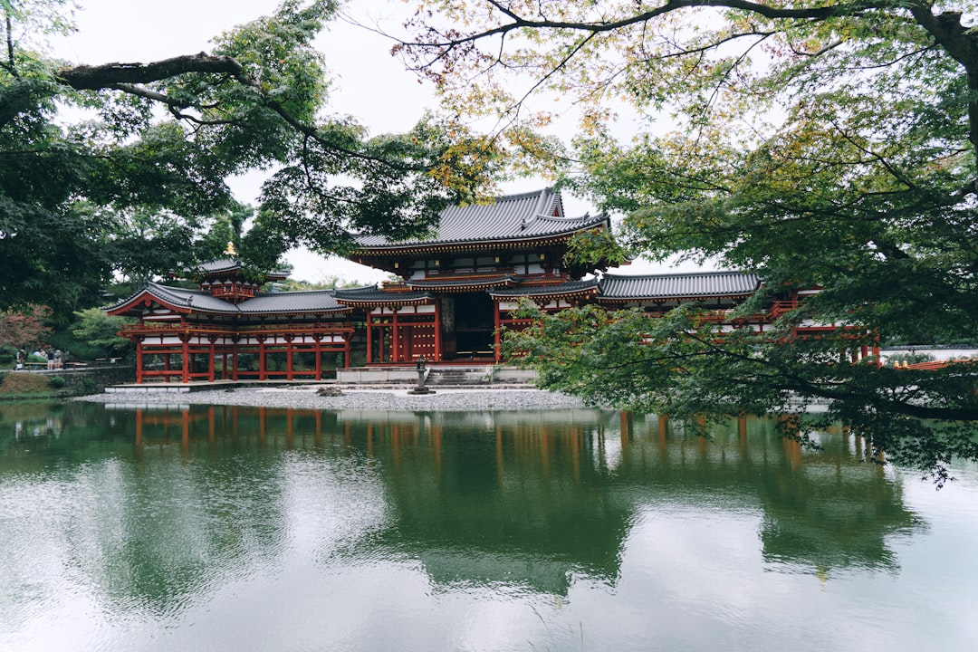 À la découverte du temple Byodo-in à Uji, Japon — Uji
