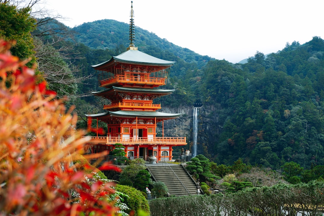 Scopri Kumano Nachi Taisha: un tesoro culturale del Giappone — Nachikatsuura