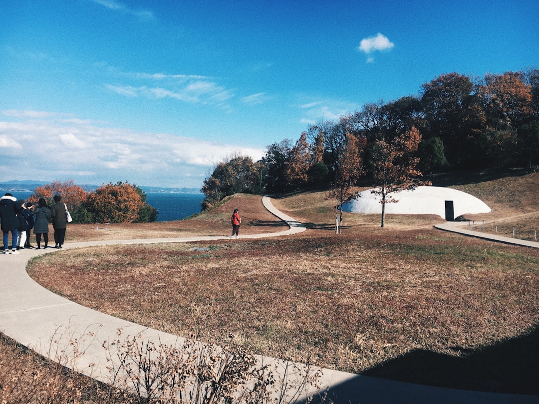 Scoprire l'isola di Teshima: un gioiello nascosto in Giappone - Tonosho | Secret World Trip Planner