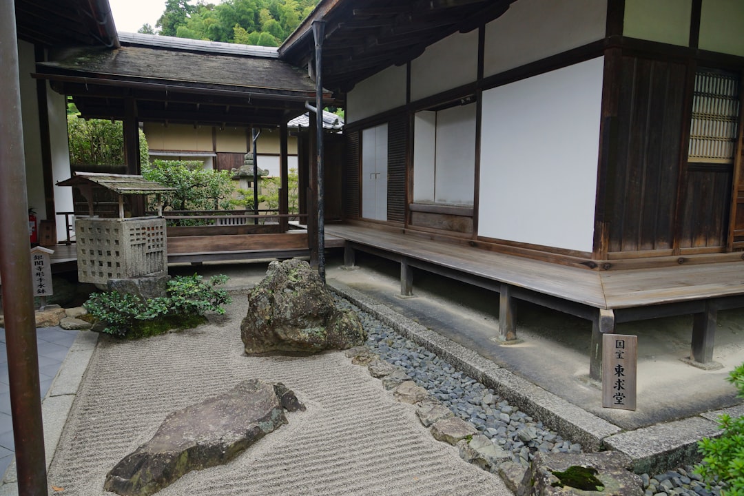Entdecken Sie die magischen Sandbäder von Ibusuki in Japan - Ibusuki | Secret World Trip Planner