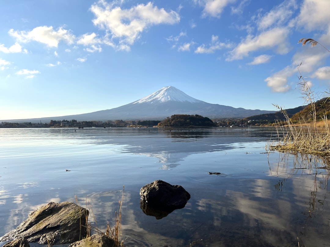 Entdecken Sie den Kawaguchi-See: Ein Juwel der japanischen Natur - Fujikawaguchiko | Secret World Trip Planner