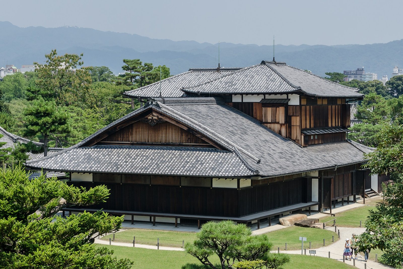 Exploration du Château Nijo de Kyoto : Histoire et Beauté - Kyoto | Secret World Trip Planner