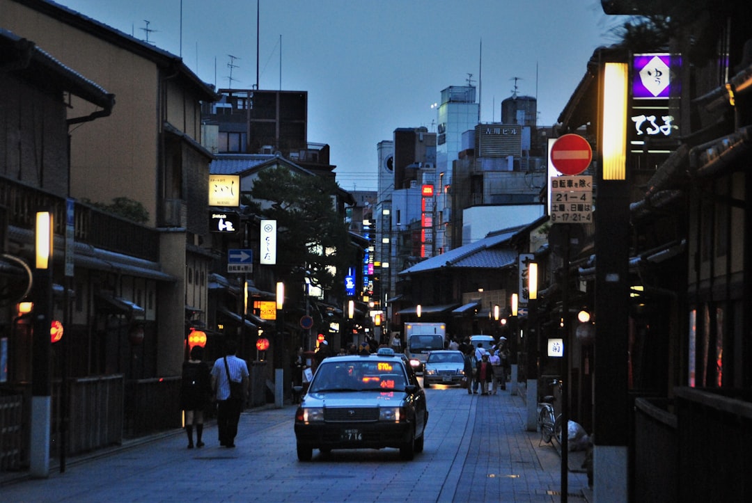 Discover the Gion District: The Cultural Heart of Kyoto - Kyoto | Secret World Trip Planner