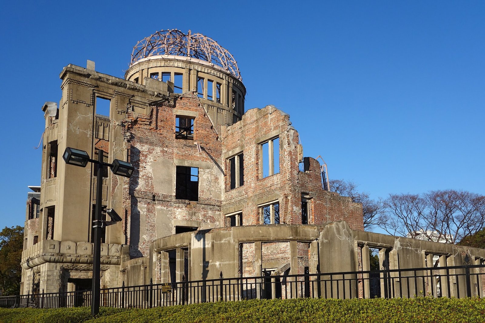 Hiroshima Peace Memorial: Un Viaggio nella Memoria e nella Speranza - Hiroshima | Secret World Trip Planner