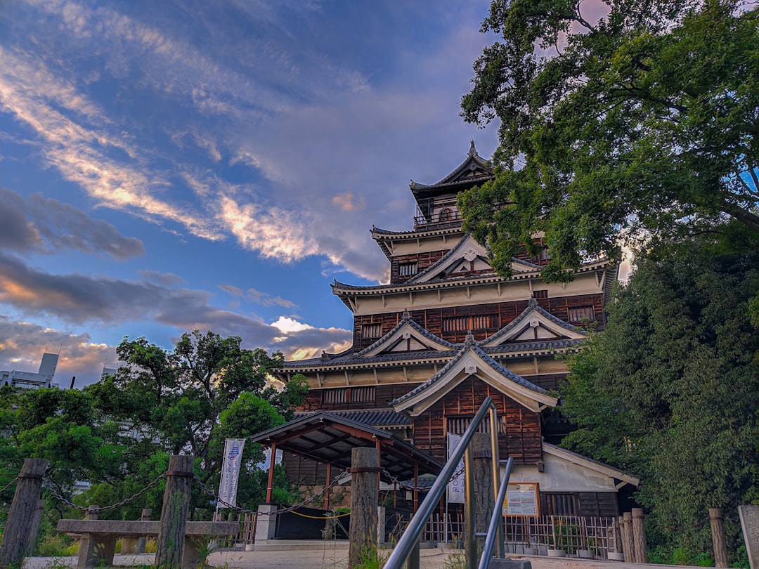 Esplorando il Castello di Hiroshima: Storia e Cultura — Hiroshima