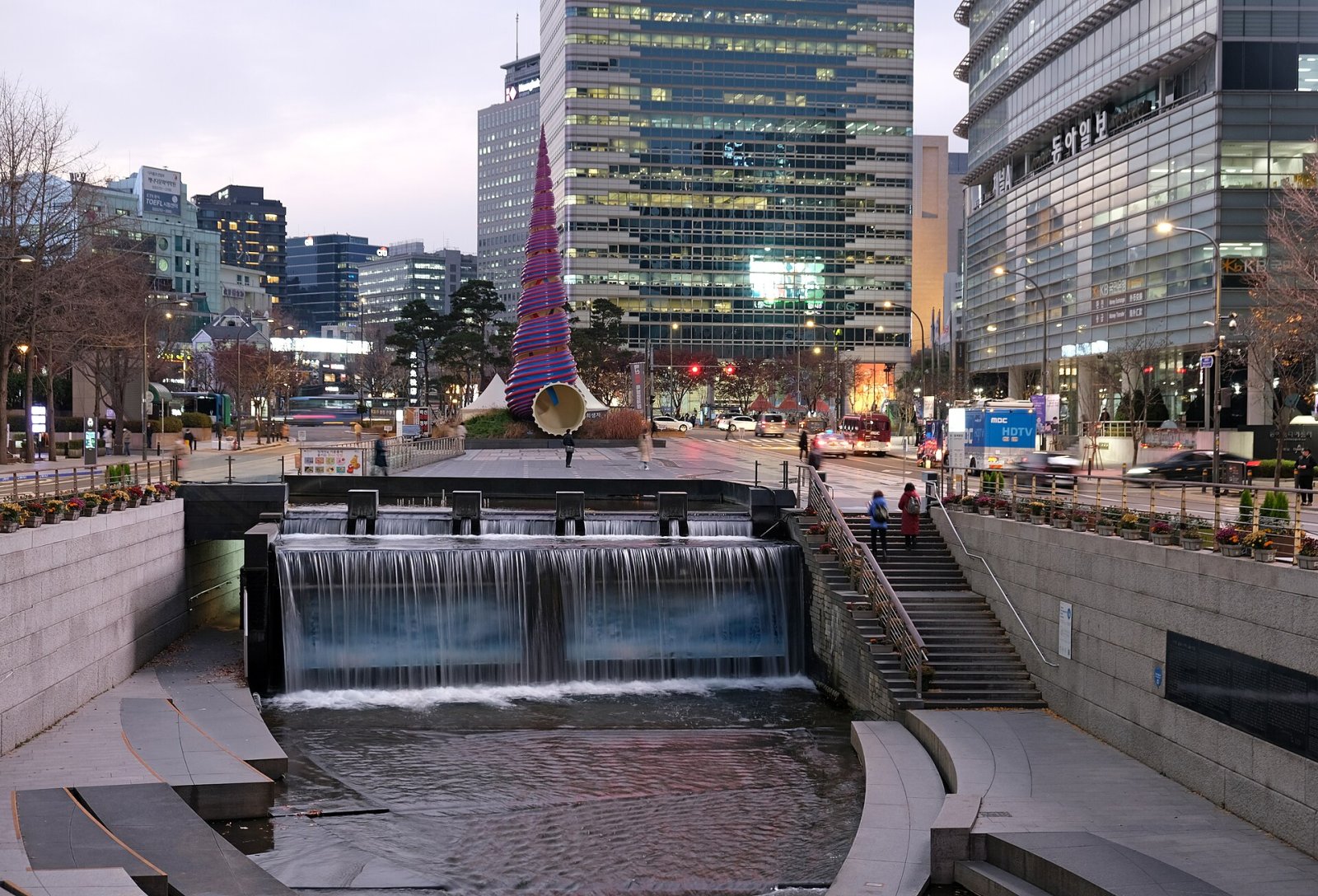 Discover Cheonggyecheon: the Natural Gem of Seoul - Jongno District | Secret World Trip Planner