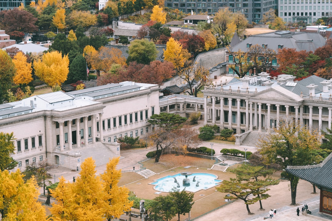 Discover Deoksugung Palace: History and Beauty in Seoul - Jung District | Secret World Trip Planner