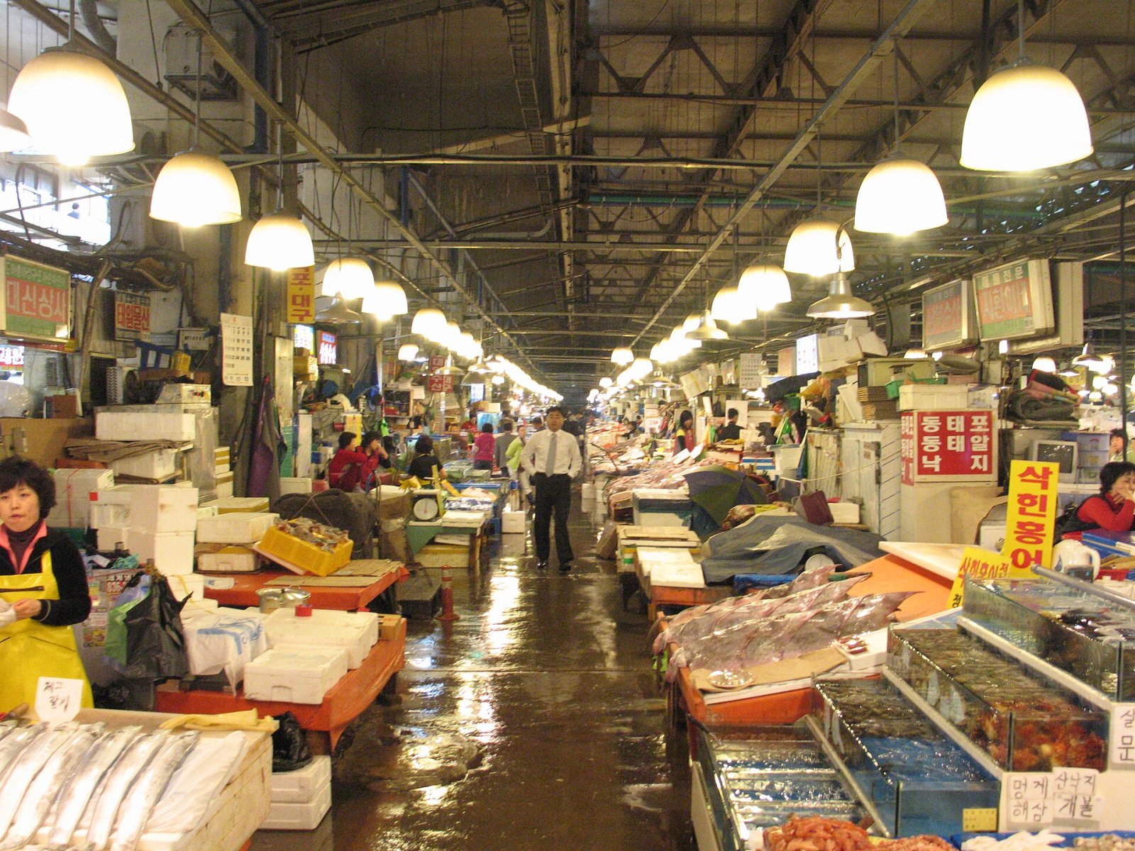 Noryangjin Fish Market: A Journey Through the Flavors of Seoul - Dongjak District | Secret World Trip Planner