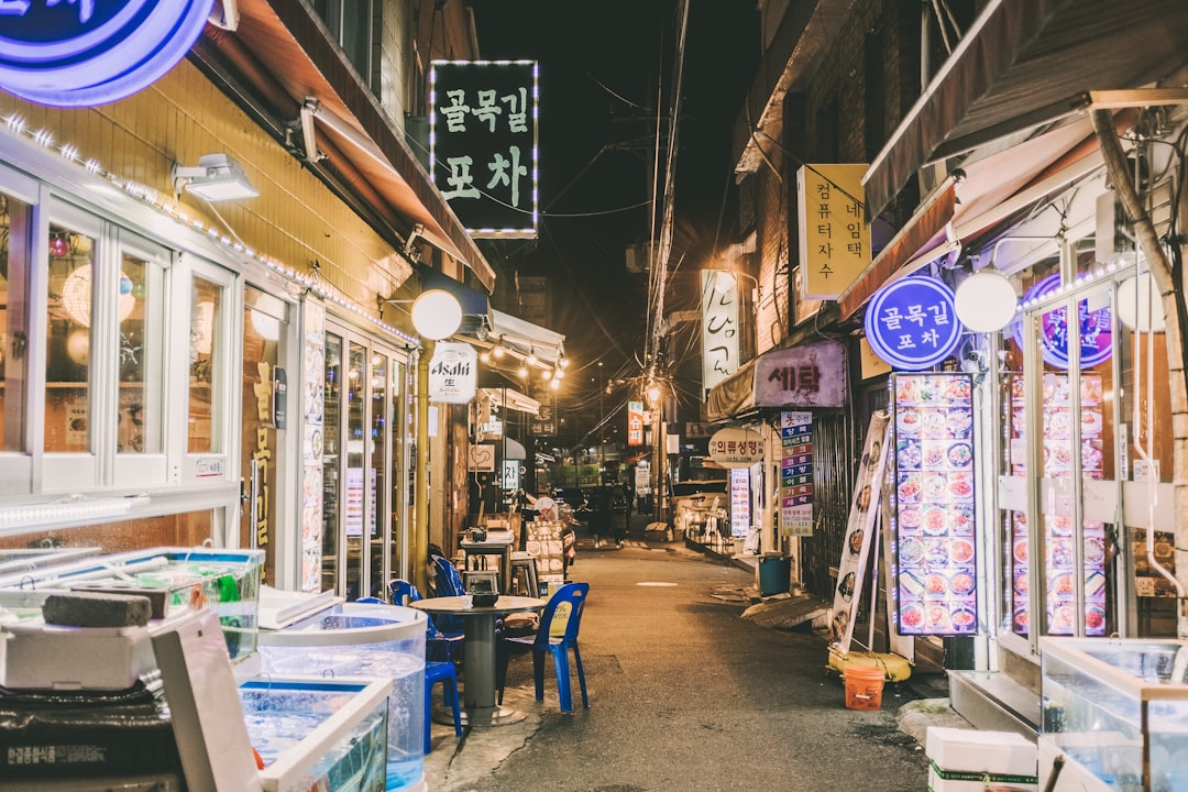 Itaewon: The Multicultural Heart of Seoul - Yongsan District | Secret World Trip Planner