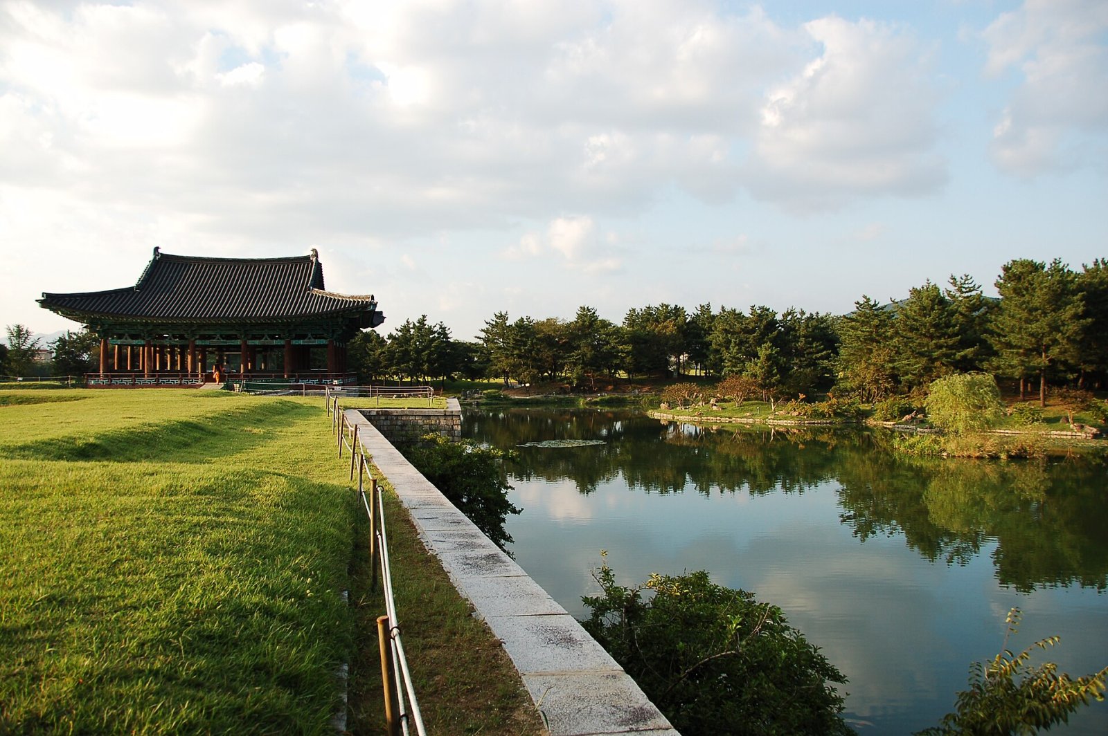 Anapji Pond : Un joyau historique à Gyeongju - Gyeongju | Secret World Trip Planner