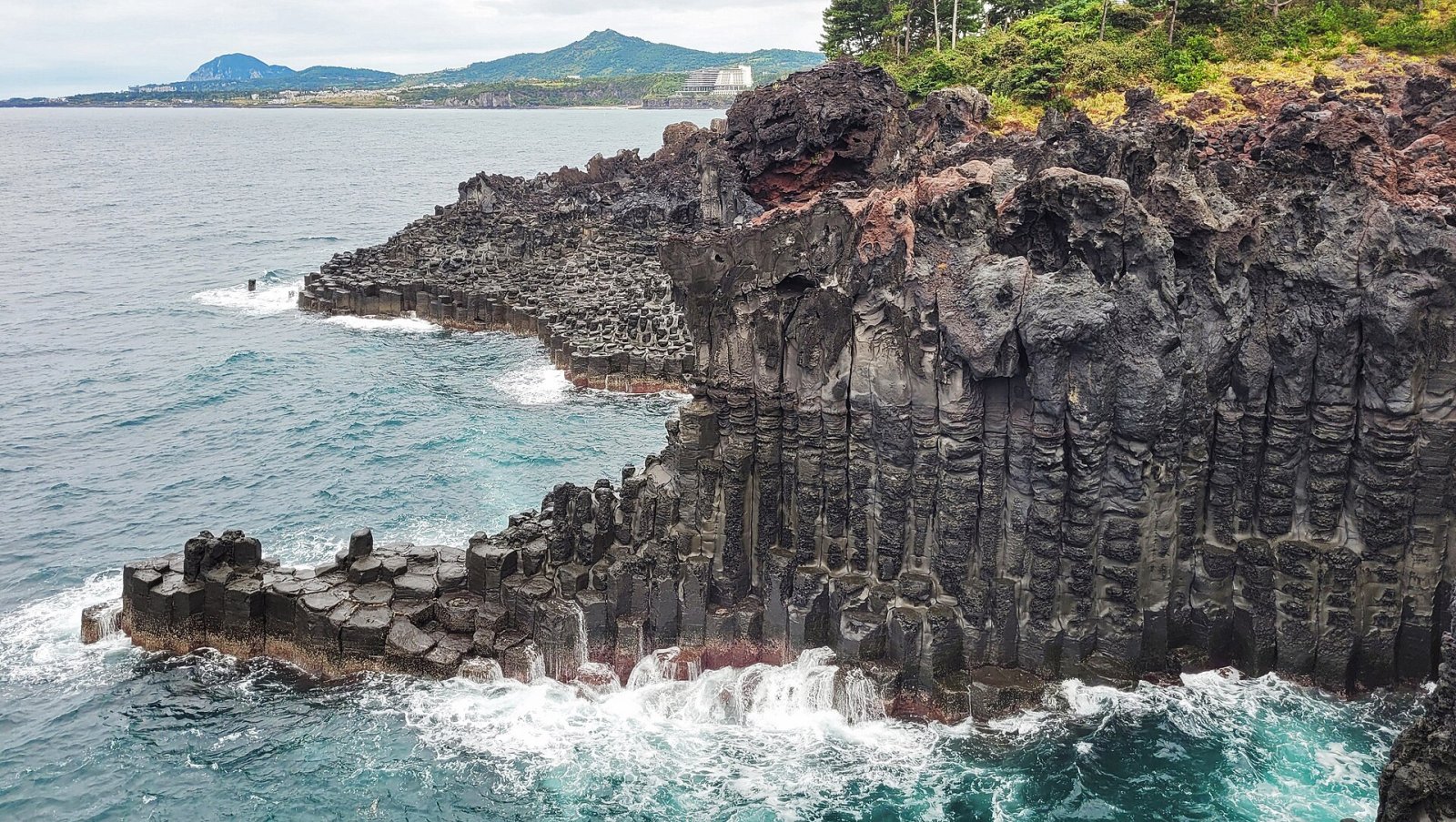 Jusangjeolli Cliff: the Wonderful Rock of Jeju - Seogwipo | Secret World Trip Planner