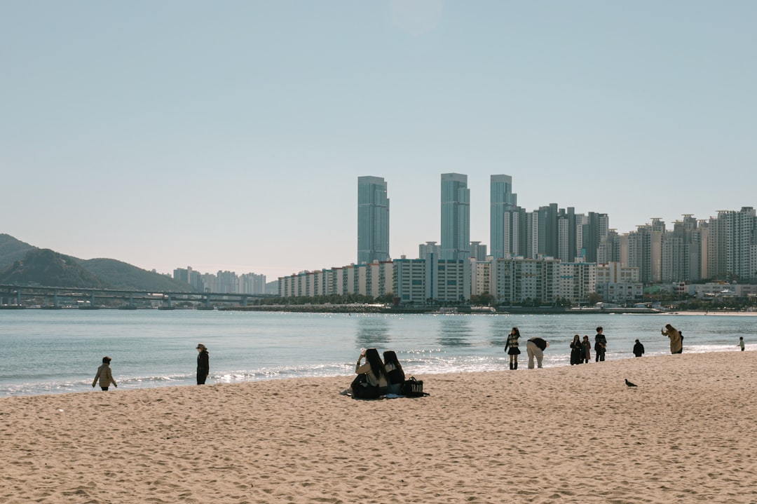 Scopri la bellezza di Songdo Beach a Busan - Seo-gu | Secret World Trip Planner