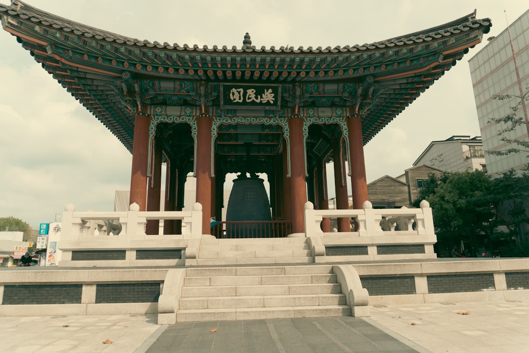 Entdecken Sie die Hwaseong-Festung in Suwon: Ein Weltkulturerbe - Suwon | Secret World Trip Planner